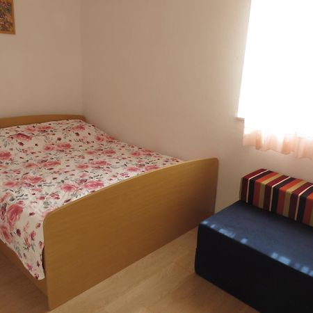 Gardenia Apartments Pakoštane Cameră foto