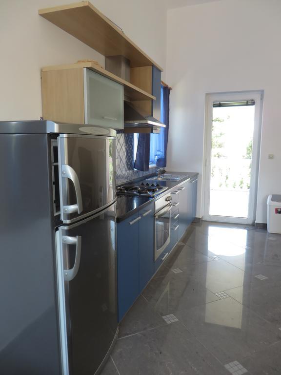 Gardenia Apartments Pakoštane Exterior foto
